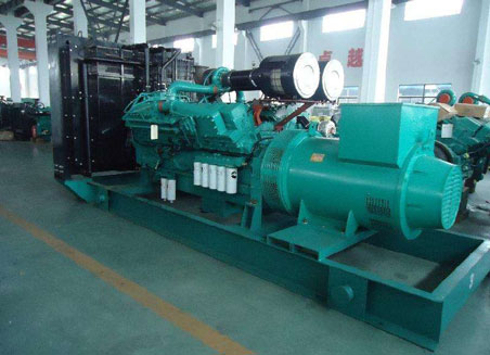 托里800kw康明斯柴油发电机组